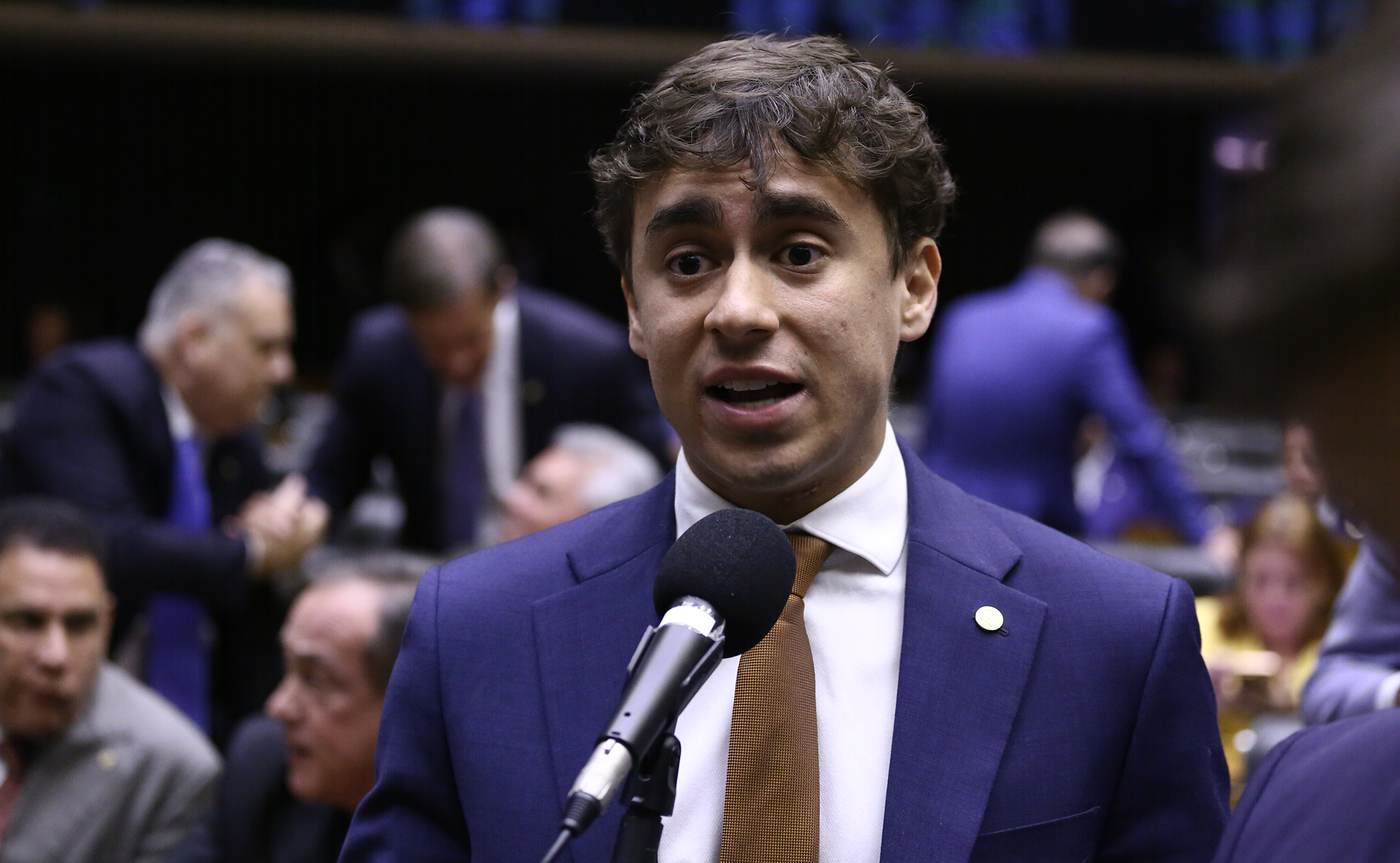 Colaboradores de Lula denunciam Nikolas por suposta ajuda ao PCC através de vídeo do Pix, parlamentar classifica como ‘atitude desprezível’