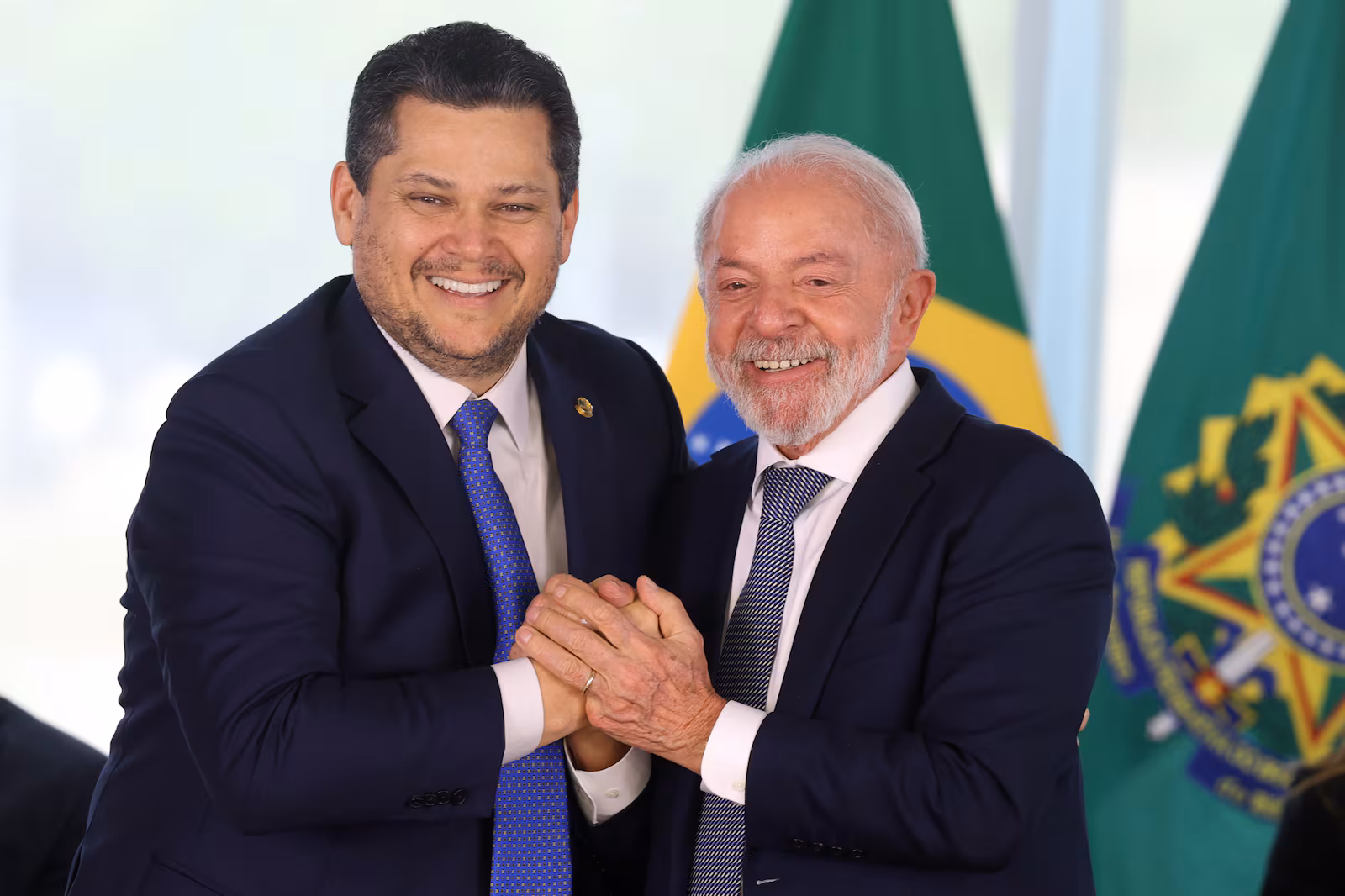 Governo planeja salário mínimo de R$ 1.631 para 2026, alta de 7,44%
