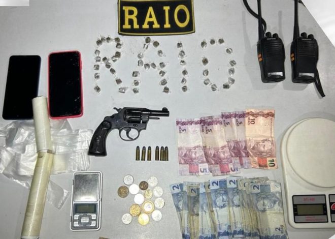 Três indivíduos são presos em São Gonçalo do Amarante por posse ilegal de arma de fogo e envolvimento com tráfico de drogas, segundo a PMCE.