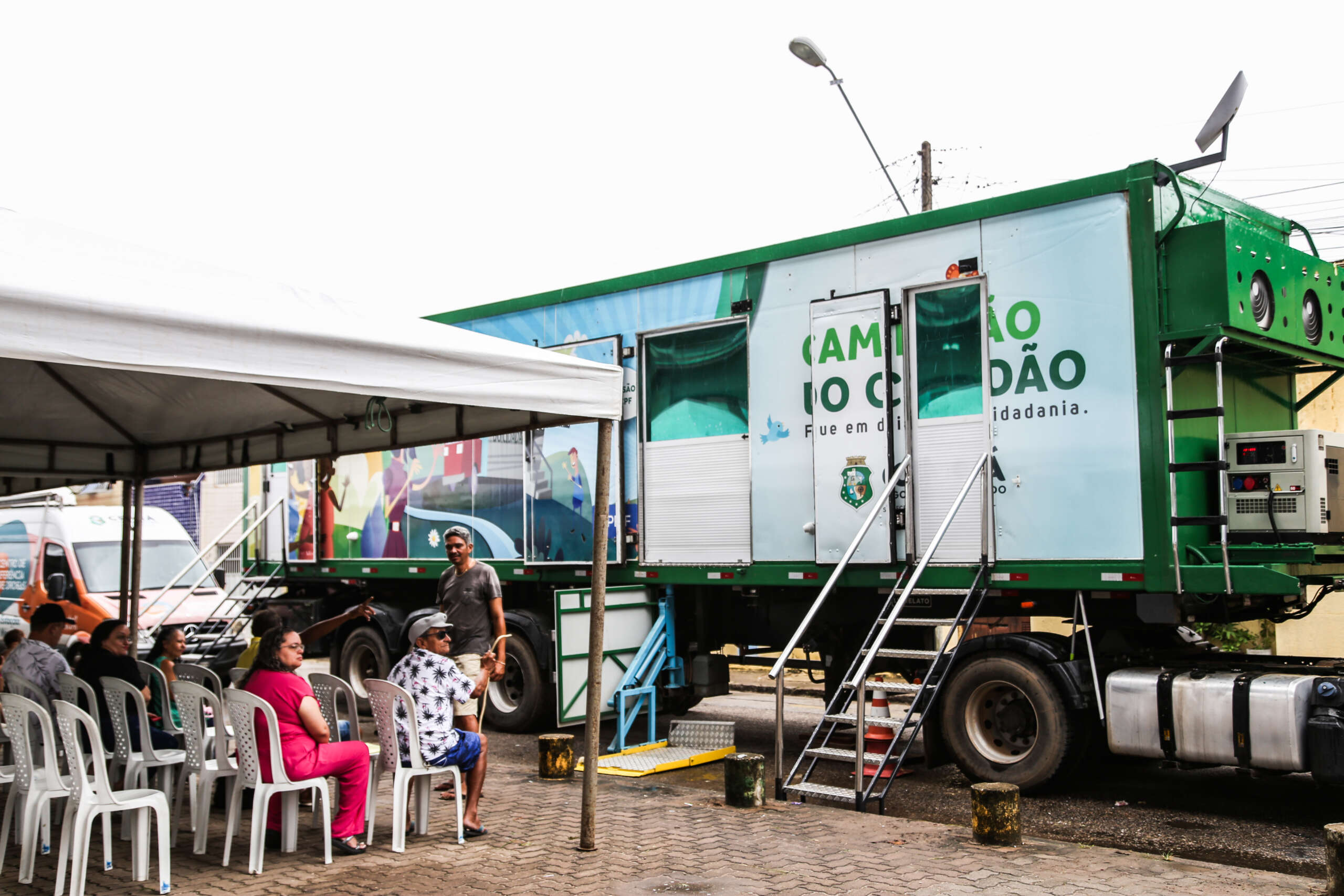Serviços gratuitos chegarão a Fortaleza e interior com o Caminhão do Cidadão