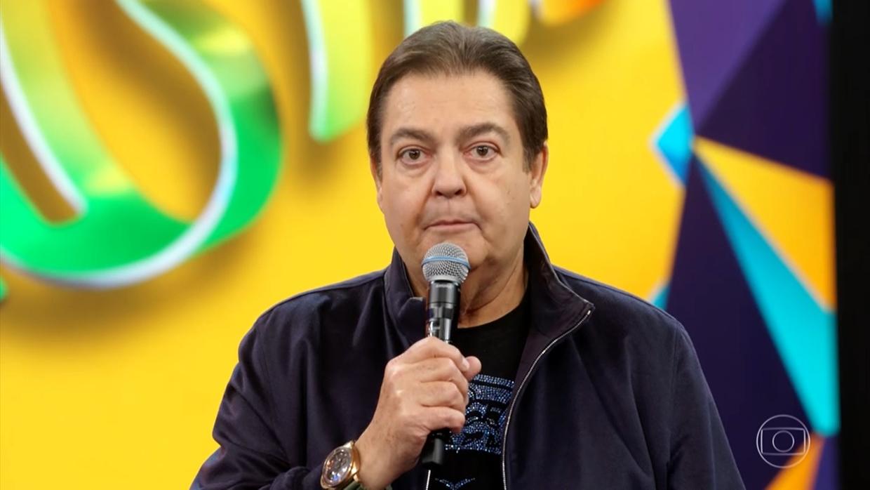 Melhora no estado de saúde de Faustão, porém ele continua hospitalizado em São Paulo