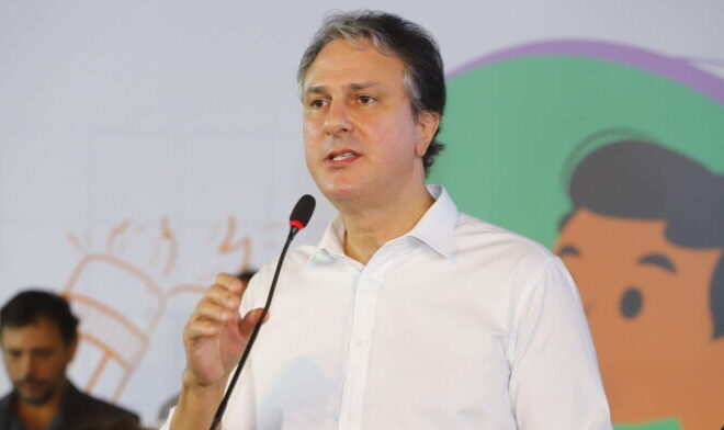 Ministro Camilo Santana anuncia aumento real do piso salarial dos professores em 2026