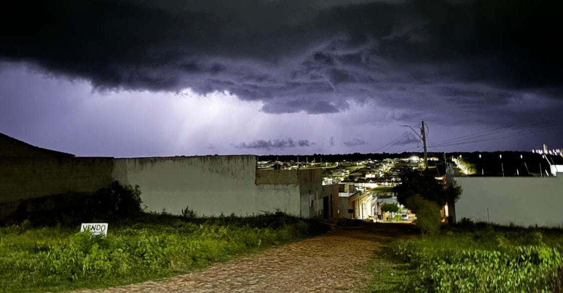 Chuvas atingem mais de 60 cidades do Ceará entre domingo e segunda-feira