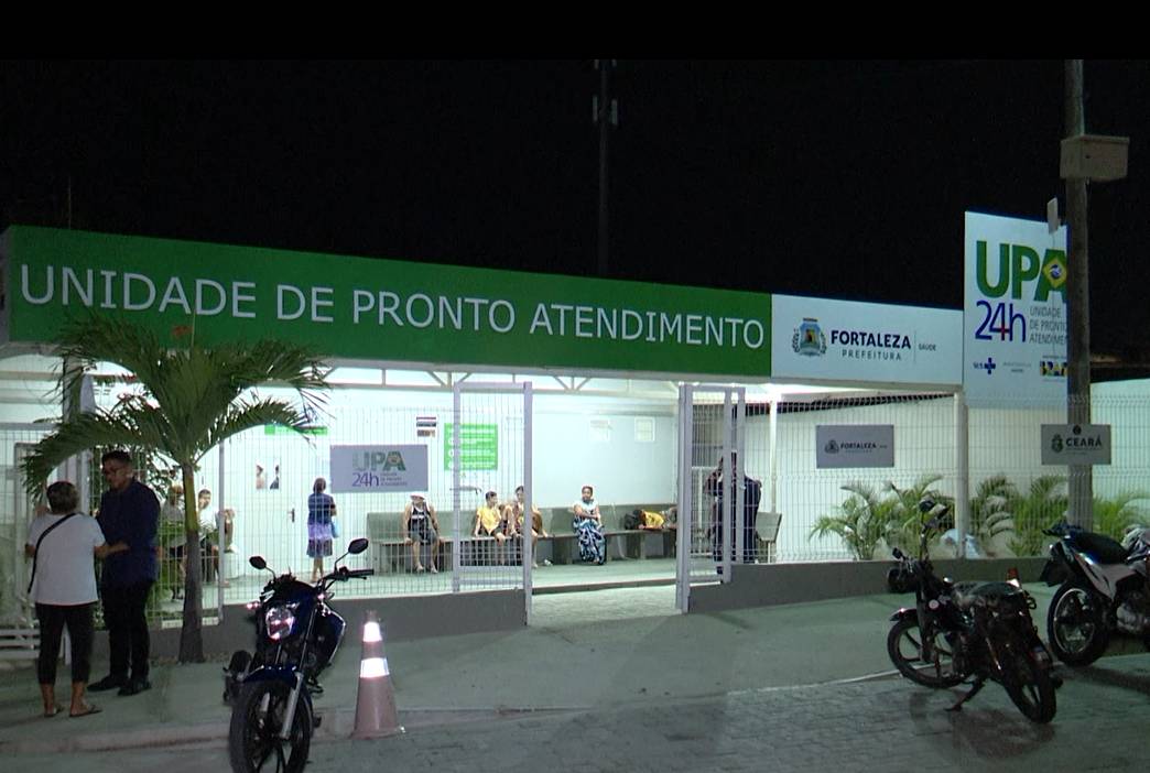 Falta de leitos de UTI no Ceará resulta em morte de paciente em UPA, evidenciando necessidade de aumento no sistema de saúde.