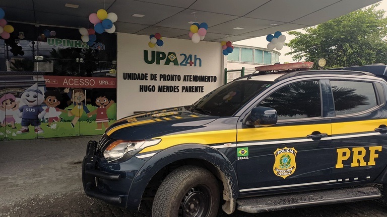 Polícia Rodoviária Federal resgata caminhoneiro em situação de emergência por reação alérgica a picada de abelha no estado do Ceará.