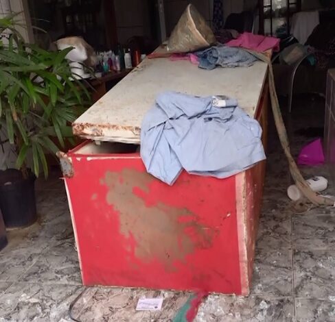 Cadáver em avançado estado de decomposição encontrado dentro de geladeira em residência abandonada no estado do Ceará