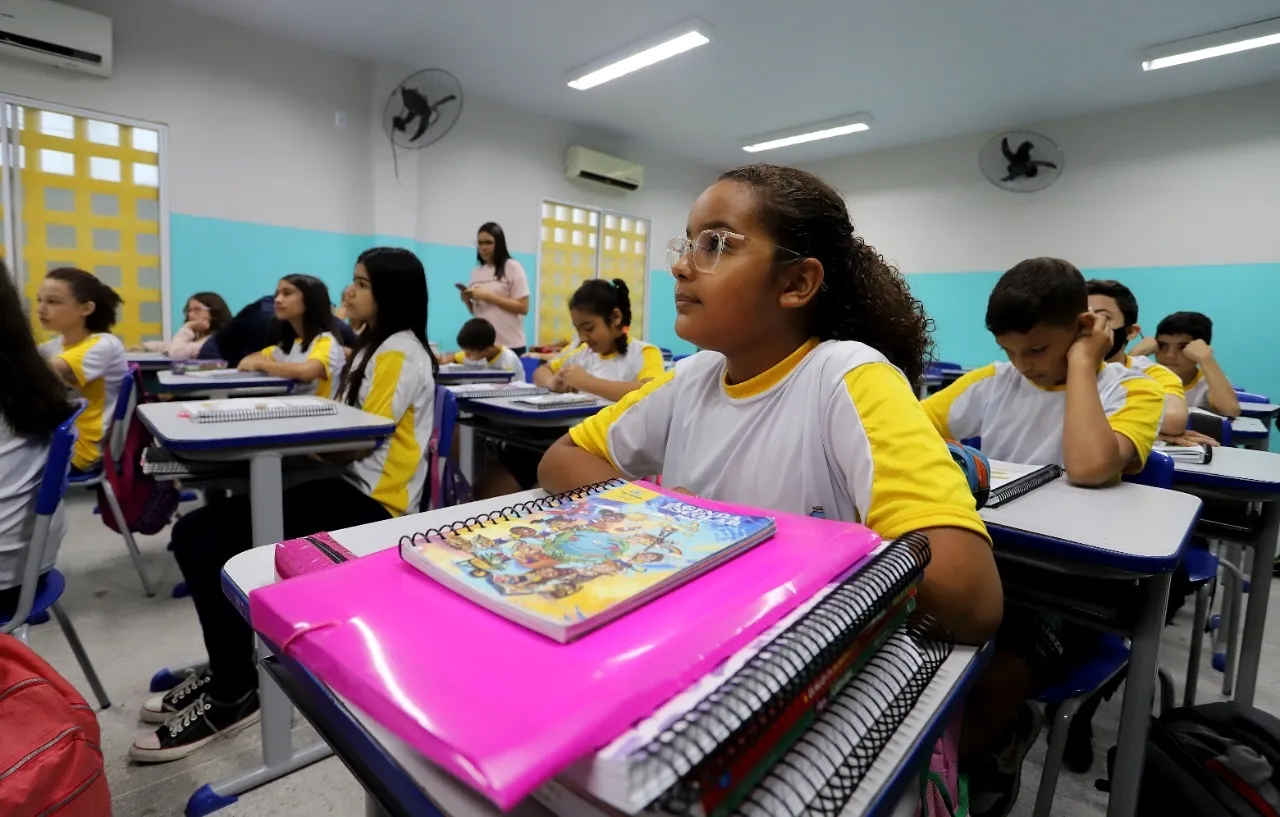Celebração da Educação: reflexão sobre o papel das escolas na formação dos cidadãos do amanhã