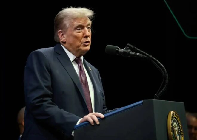 Trump decreta fechamento do Estreito de Ormuz em meio a crise com o Irã, intensificando as tensões internacionais