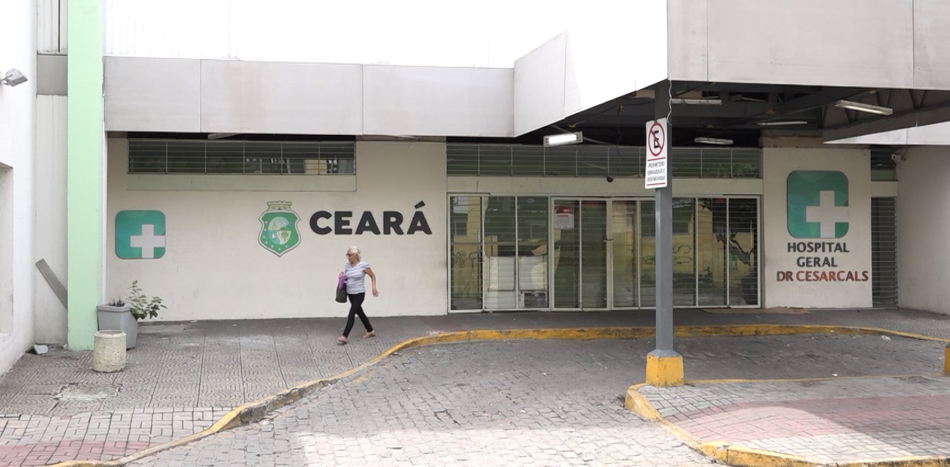 População de Fortaleza ainda busca o Hospital César Cals, prestes a ser demolido