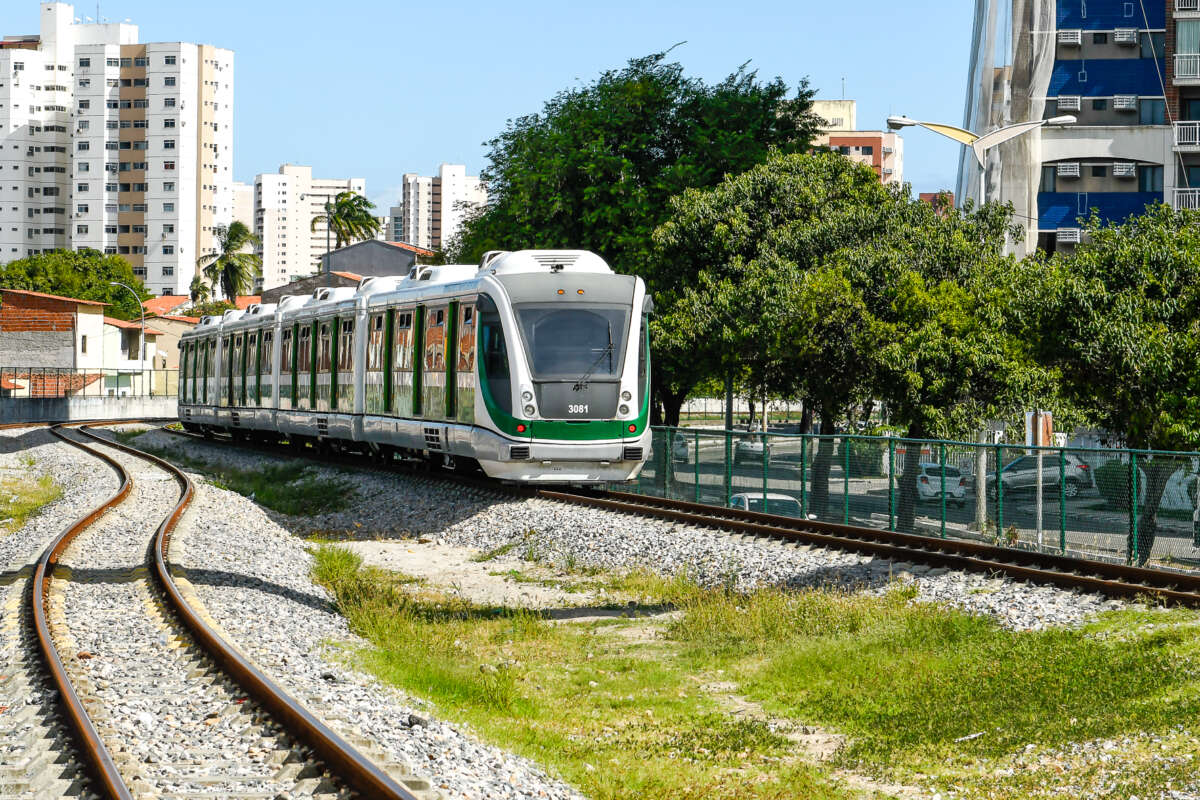 Horário Especial de Funcionamento do Metrô e VLT em Fortaleza Durante o Feriado de Tiradentes; Confira os Detalhes