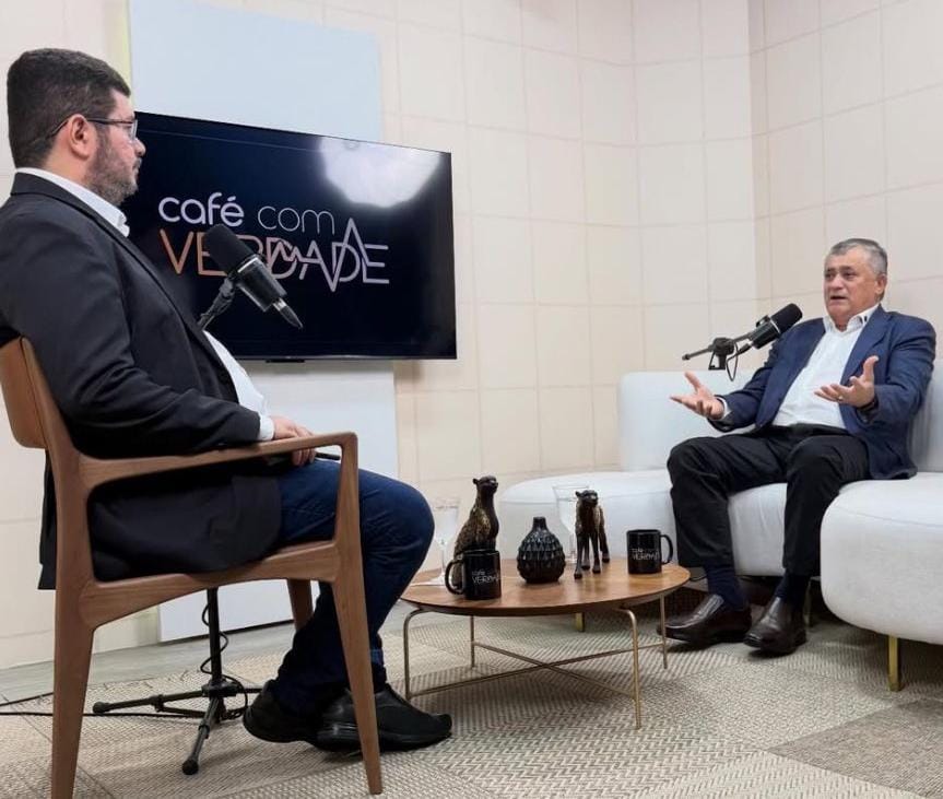 Guimarães reitera sua candidatura ao Senado, reforça apoio a Elmano e dispara críticas a Ciro Gomes