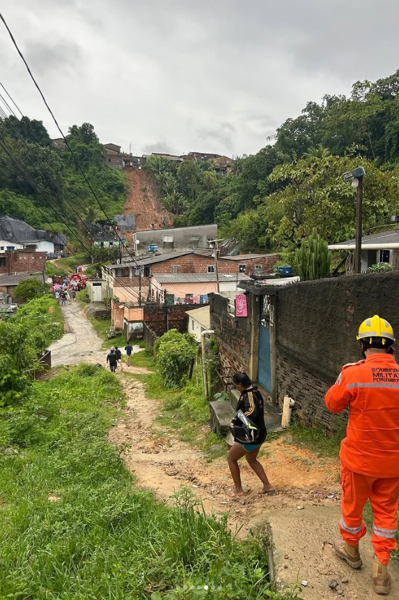 Tempestades em Pernambuco: quatro vidas perdidas e mil desabrigados